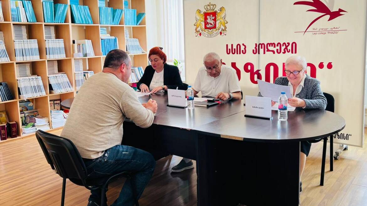 წარმატებით მიმდინარეობს მოტივაციური გასაუბრებები პროფესიულ საგანმანათლებლო პროგრამებზე.