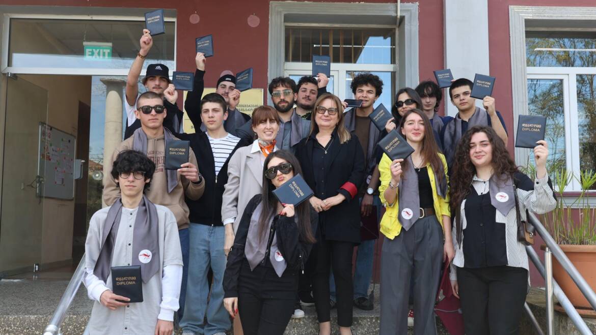 პროფესიული საგანმანათლებლო პროგრამის „ინფორმაციის ტექნოლოგია“ პროფესიულ სტუდენტებს დიპლომები და CISCO-ს სერტიფიკატები გადაეცათ.